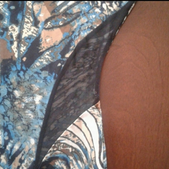 Misope small dress - Picture 5 of 5